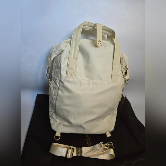 NWT Bella Russo 14.4” Quilted Tote Backpack Shoulder Bag Purse - NEW - Picture 2 of 2